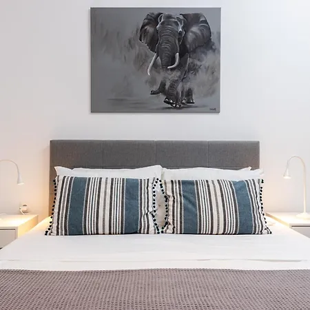 Easy Living Χανιά