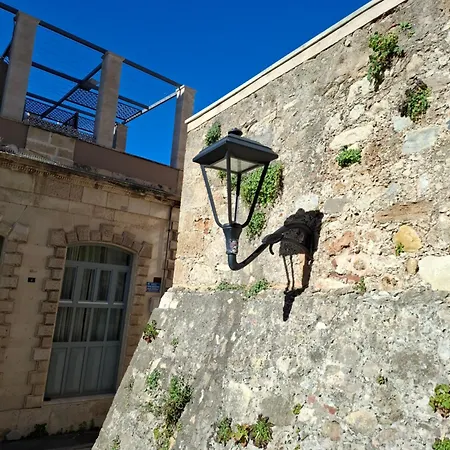 Easy Living * Chania (Crete)