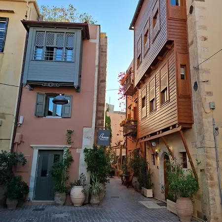 Easy Living Apartment *